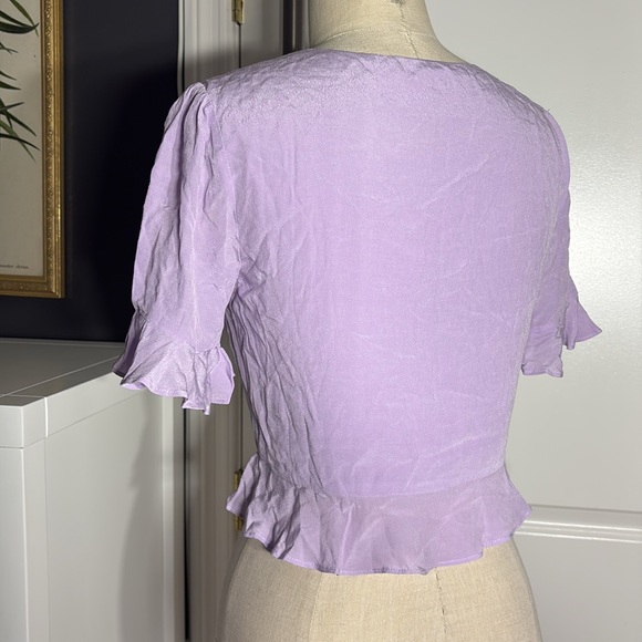 Cute cropped lavender blouse - Picture 7 of 7